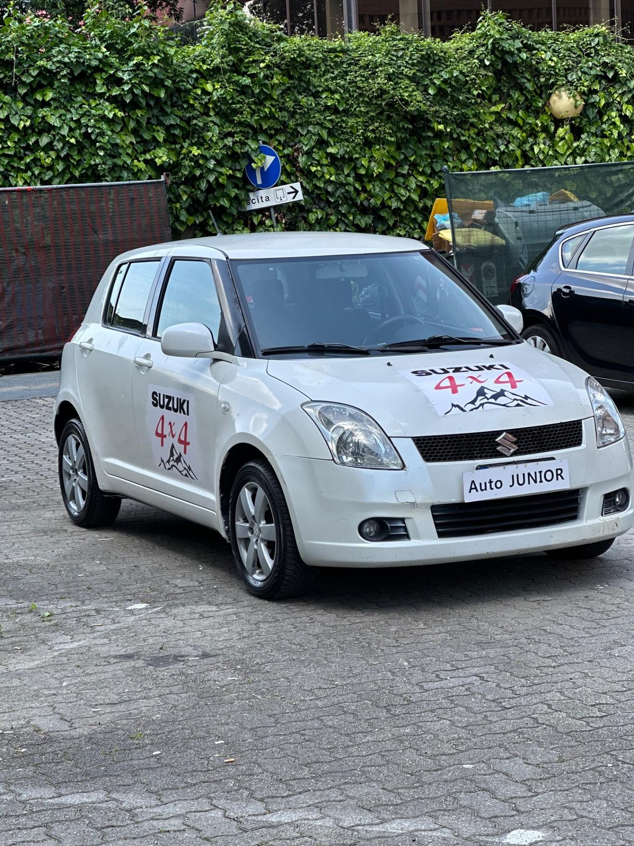 Suzuki Swift 1.3 4x4 5p. Outdoor Line GL