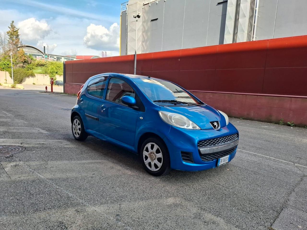 Peugeot 107 1.0 68CV 5p. Plaisir