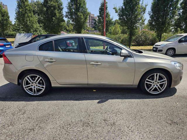 VOLVO S60 D3 Momentum