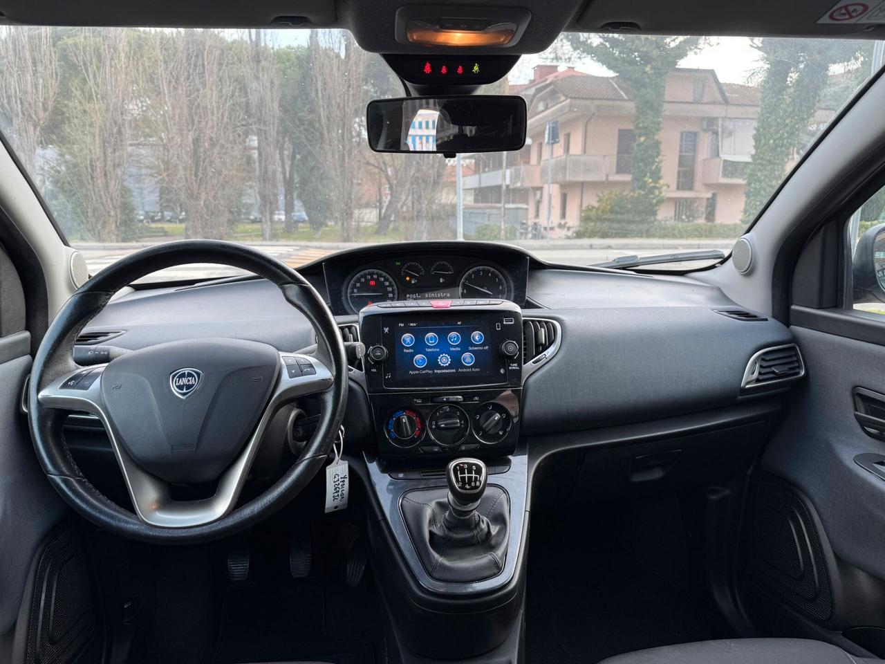 Lancia Ypsilon 1.0 FireFly 5 porte S&S Hybrid Ecochic Gold NESSUN VINCOLO
