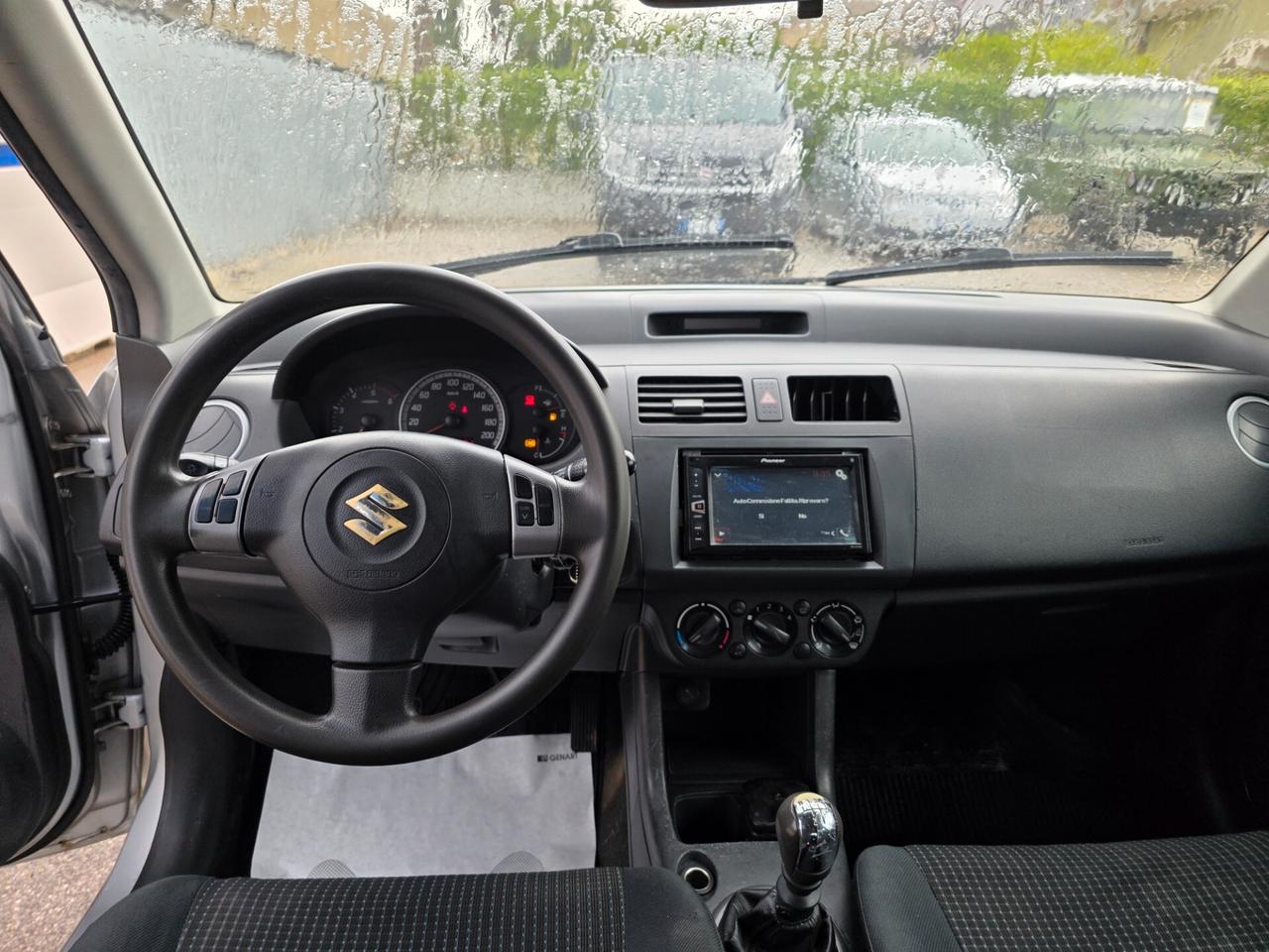 Suzuki Swift 1.3 DDiS 5p. GLX