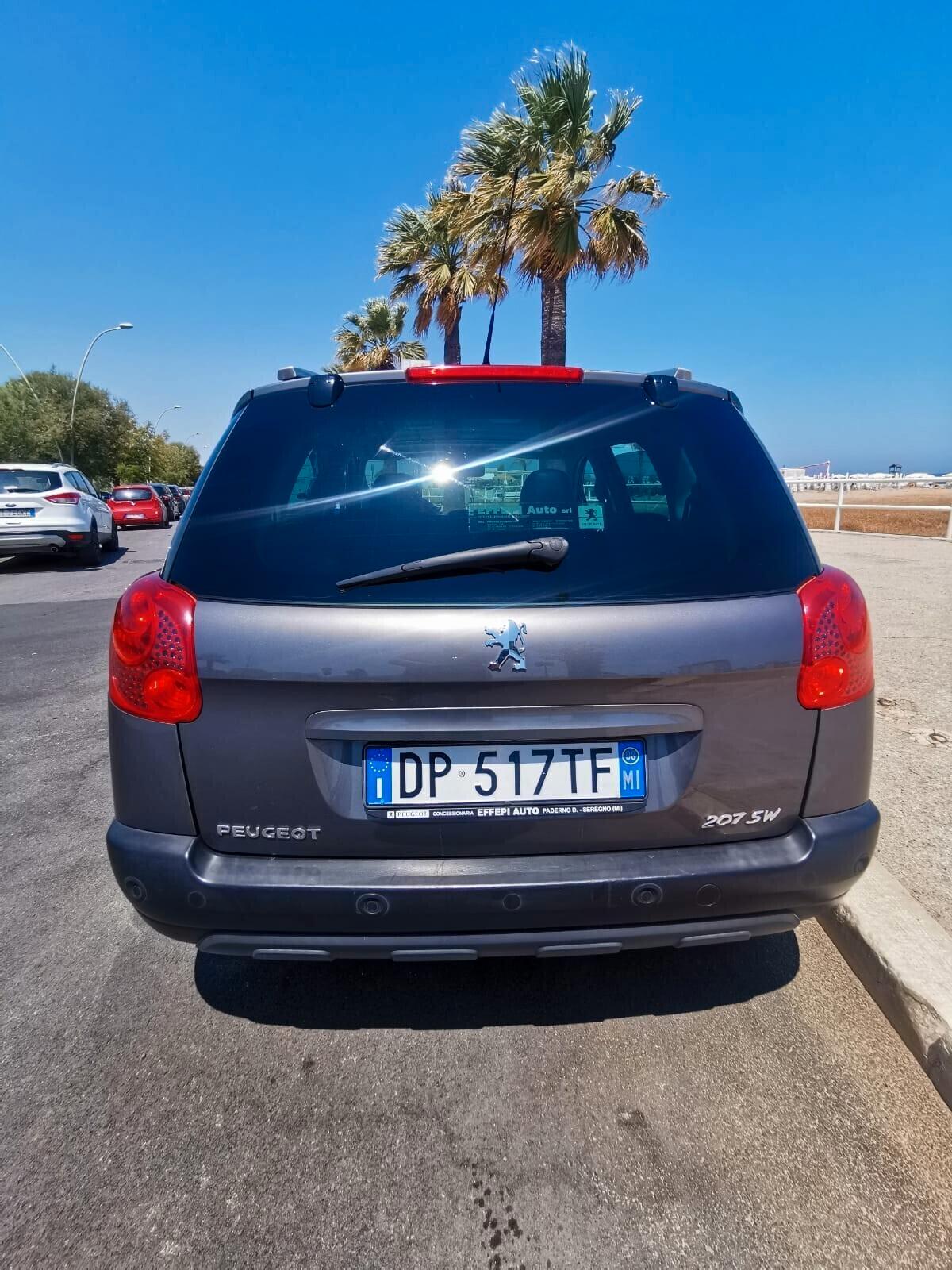 Peugeot 207 1.6 HDi 90CV SW SENSORI/TETTO PAN.