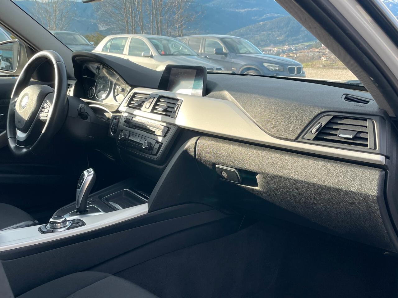 Bmw 320d xDrive Touring Business aut. 4X4