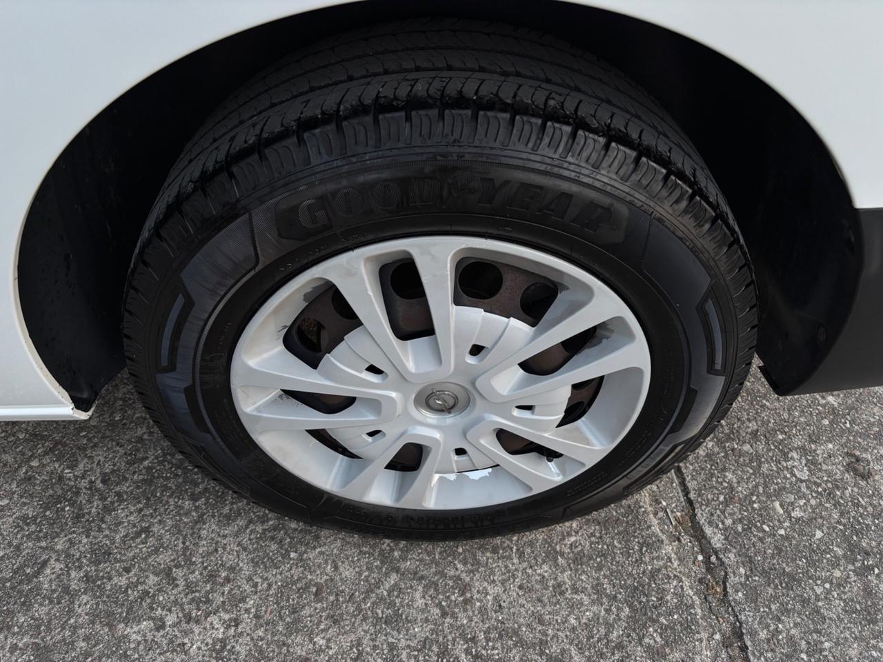 Opel Vivaro 1.5 Diesel 100CV. Garanzia 12 mesi