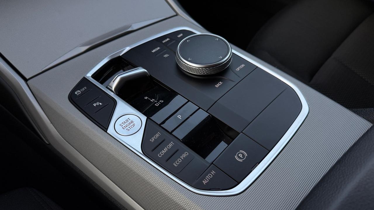 BMW 318D TOURING 2.0 ADVANTAGE MH AT8 150CV - VIRTUAL COCKPIT, FULL LED, PORTELLONE ELETTRICO