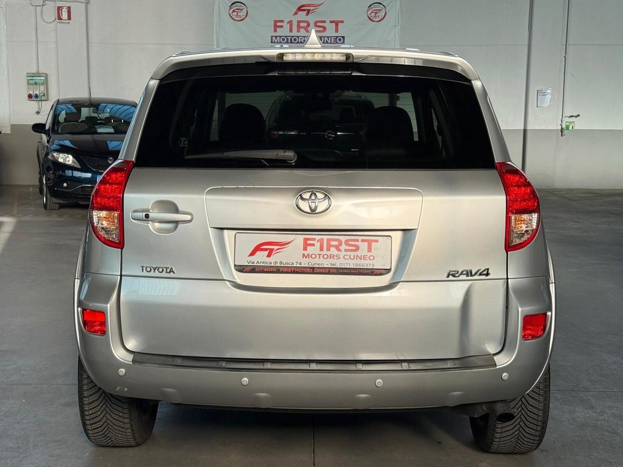 Toyota RAV 4 RAV4 2.2 D-4D 177 CV Luxury