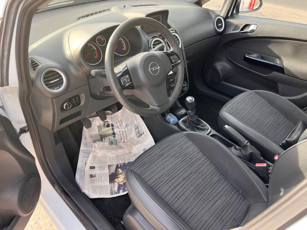 Opel Corsa 1.2 85CV 5 porte GPL-TECH Edition