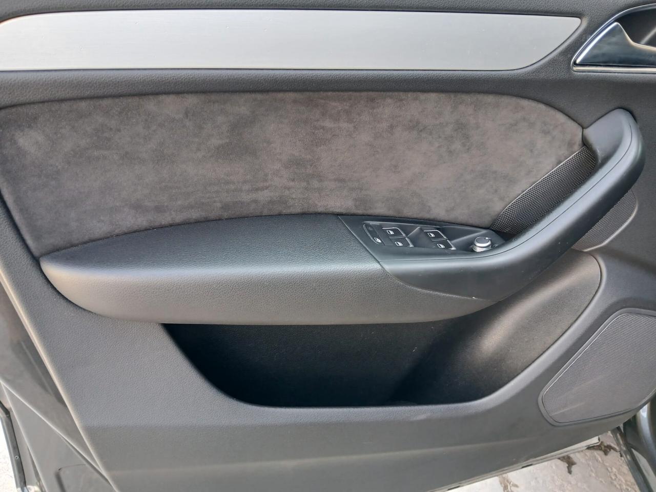 Audi Q3 2.0 TDI 177 CV quattro S tronic Line Edition