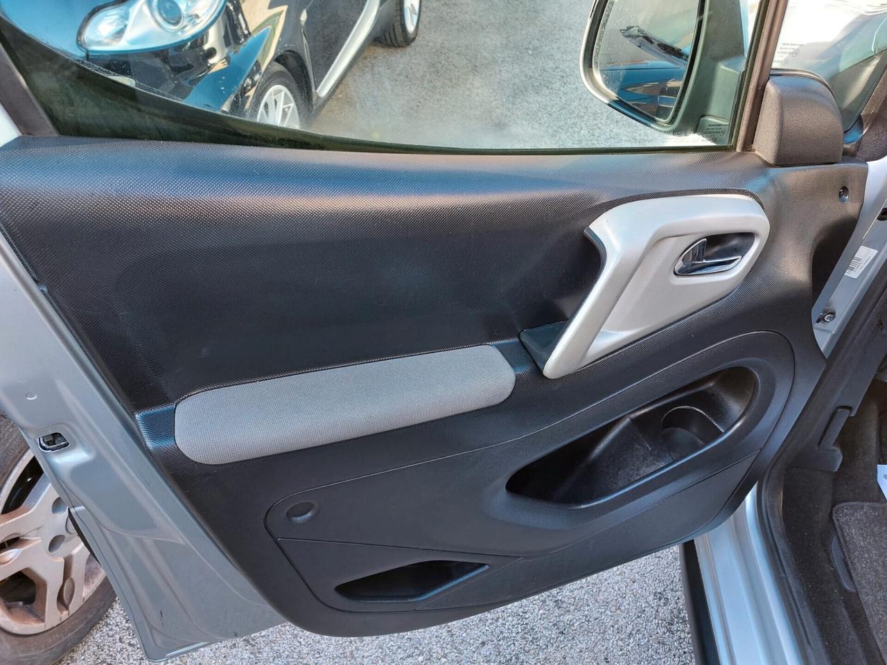 Peugeot Partner Tepee 1.6 HDi 92CV Outdoor "Full Optional "