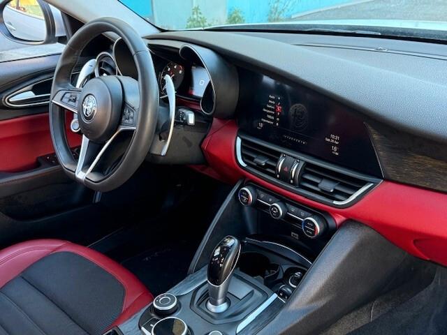 Alfa Romeo Giulia 2.2 Turbodiesel 190 CV AT8 Executive