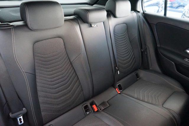 MERCEDES-BENZ A 180 d Automatic Business Extra Uniprop. Certificata