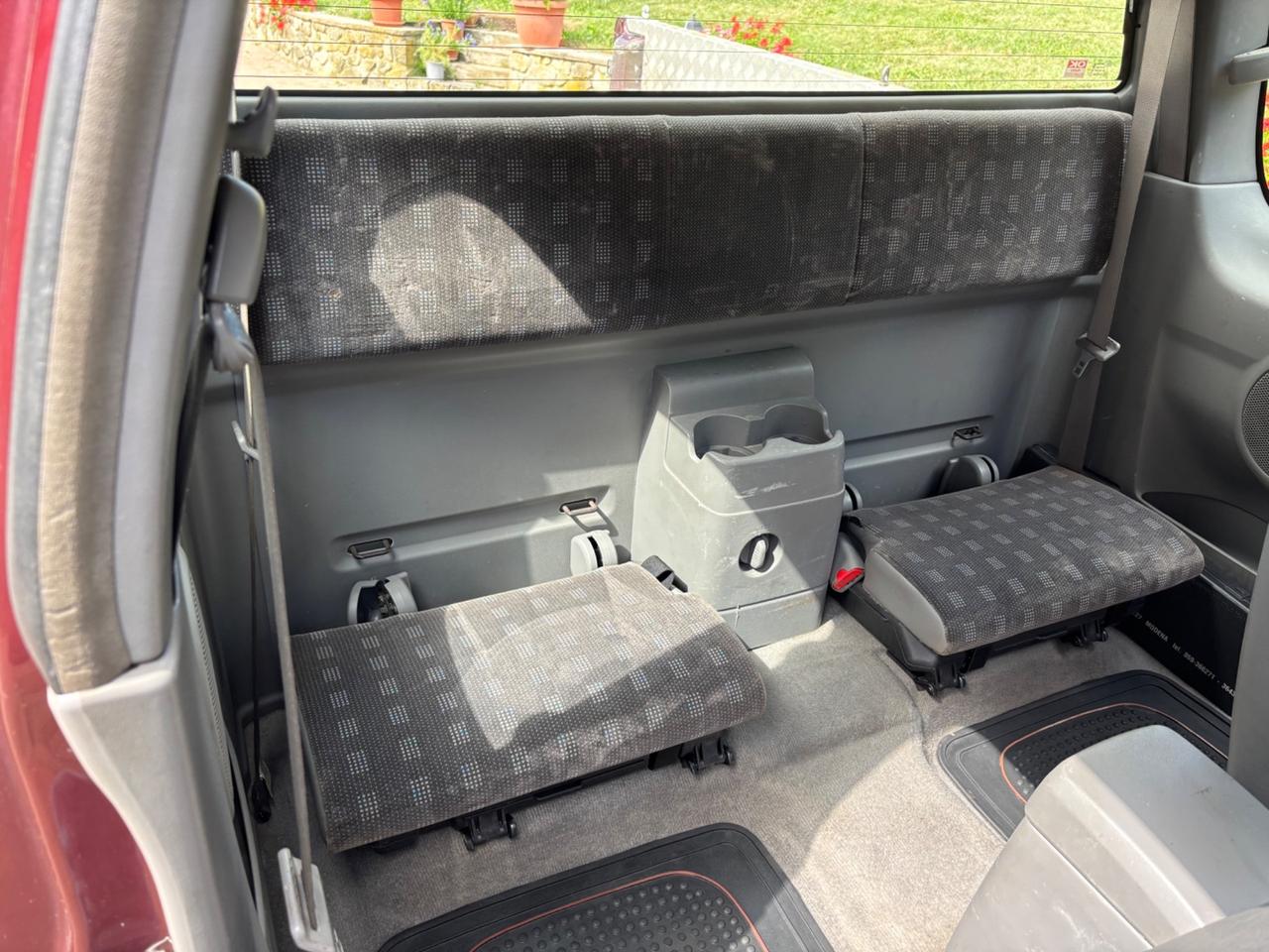 Isuzu D-Max 3.0 TD cat Space Cab 4WD Pick-up LS