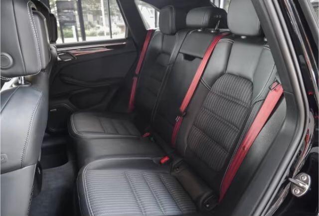 Porsche Macan 2.0 T