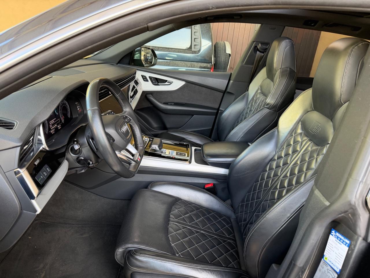 Audi Q8 50 TDI 3x S-Line Stra Full Tetto Head-up