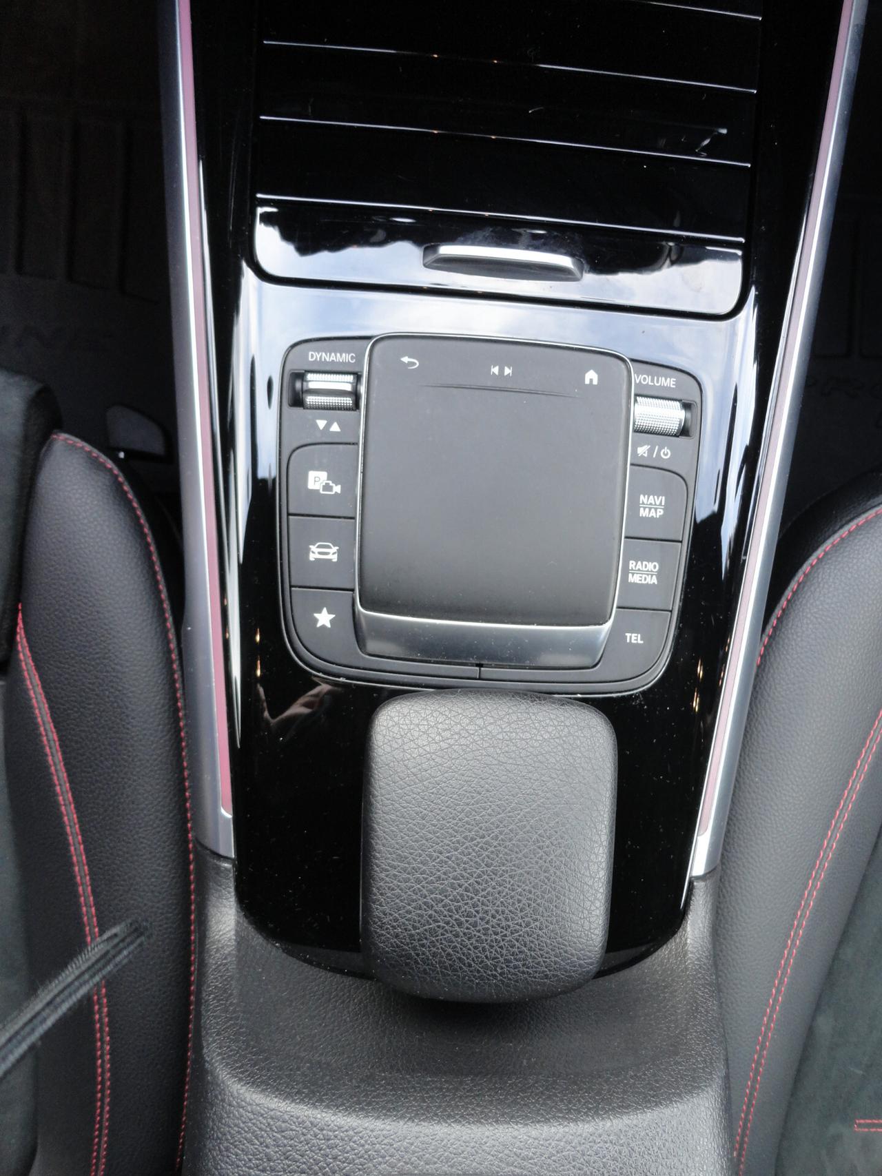 Mercedes-benz GLB 200 d Automatic Premium AMG Style con Black Pack