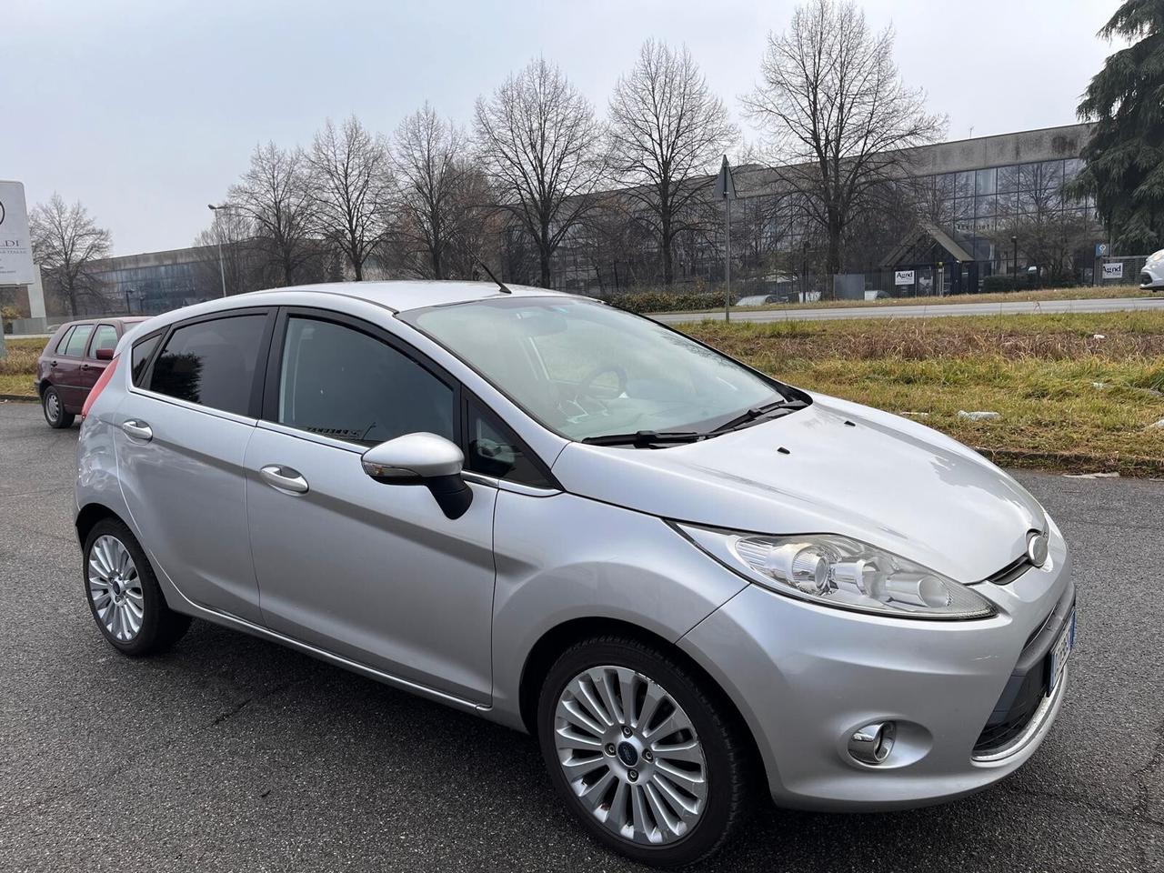 Ford Fiesta Fiesta 1.4 5 porte Bz.- GPL