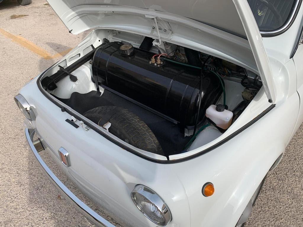 Fiat 500L OGGETTO DI RESTAURO a nuovo ALTAMENTE PROFESSIONALE