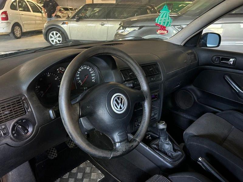 Volkswagen Golf Golf 3p 1.9 tdi Highline 130cv