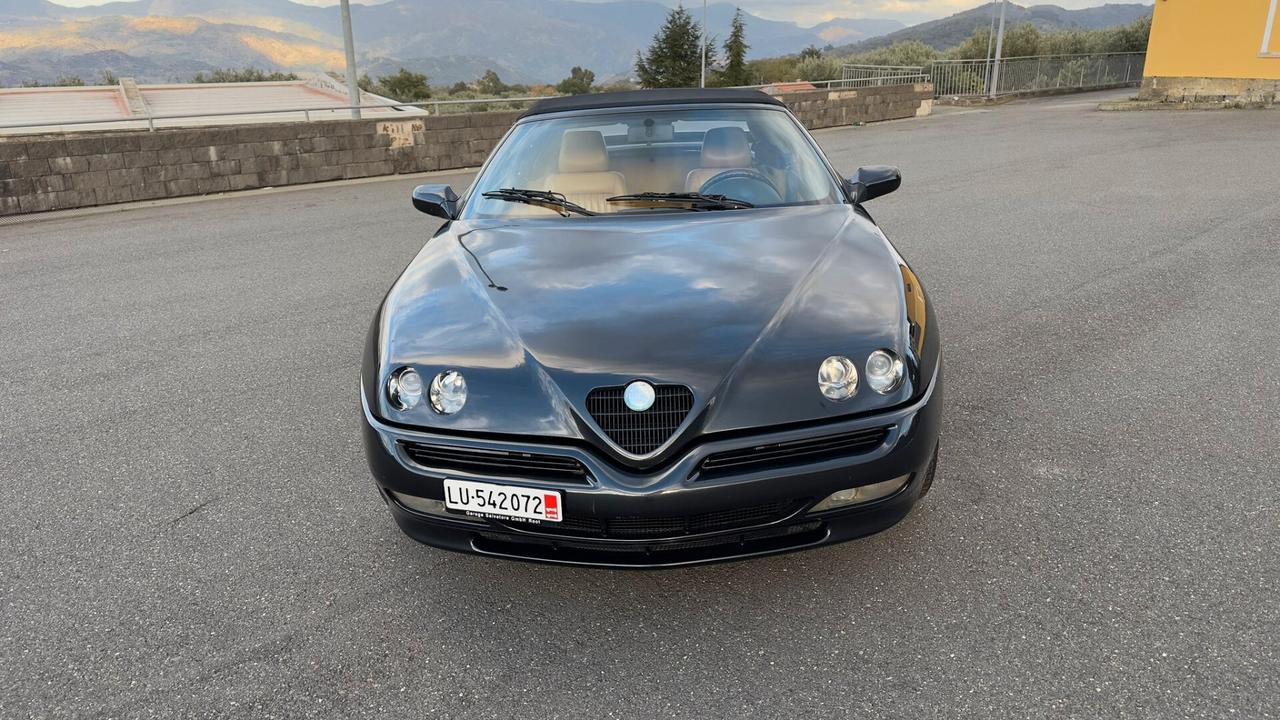 Alfa Romeo GTV 2.0i V6