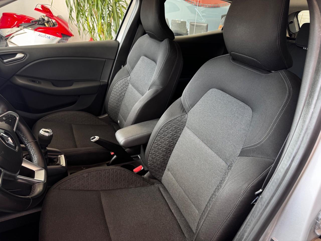 Renault Clio TCe 90 CV 5 porte Business