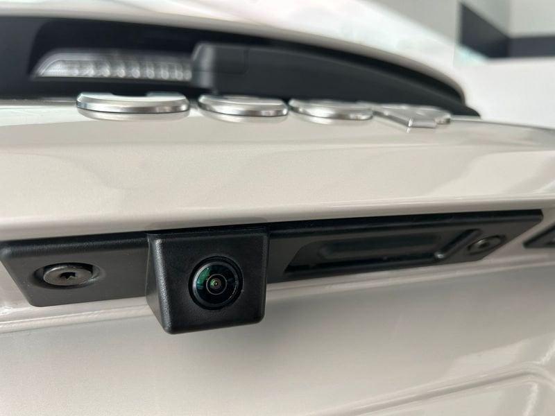 Jeep Avenger 1.2 turbo e-hybrid mhev Summit fwd 110cv edct6