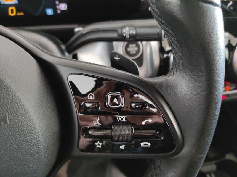 Mercedes-Benz GLB (X247) - GLB 200 d Automatic Business Extra