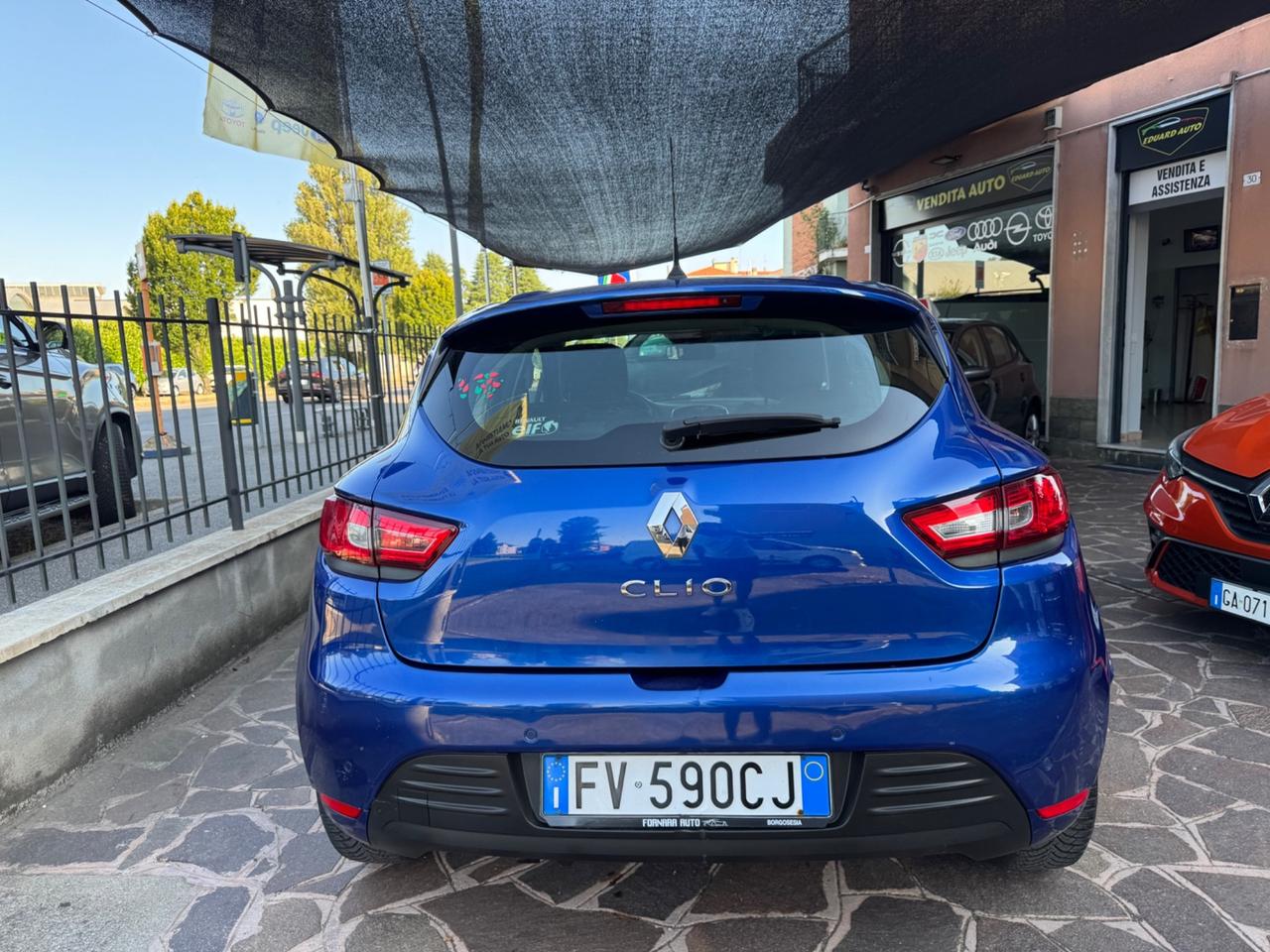 Renault Clio dCi 8V 75 CV 5 porte Life euro 6 neo patentati
