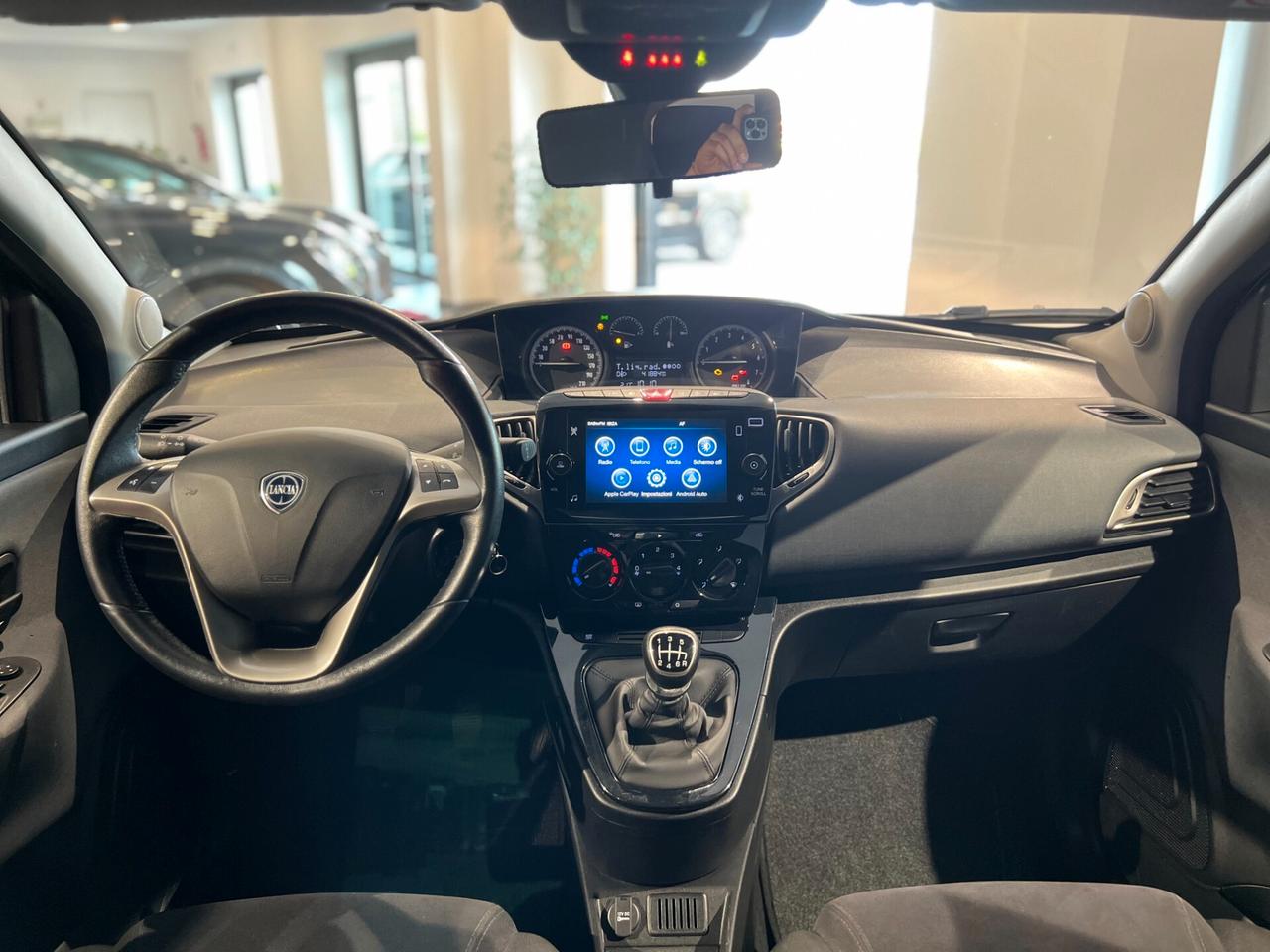 Lancia Ypsilon 1.0 FireFly 5 porte S&S Hybrid Gold
