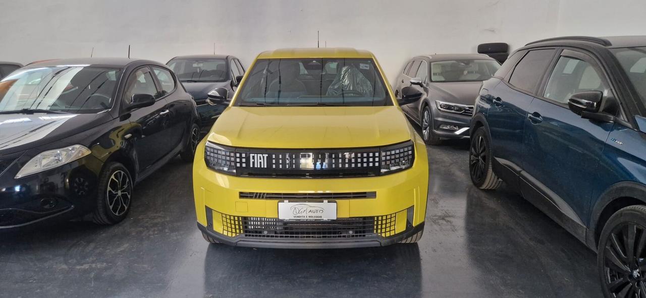 Fiat Grande Panda 1.2 100 CV S&S Icon + Pack Tech