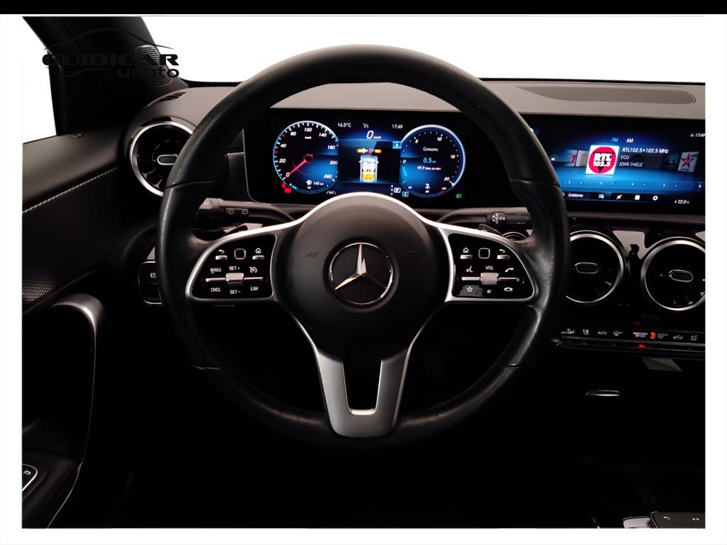 Mercedes-Benz Classe A - W177 2018 - A 180 d Sport auto