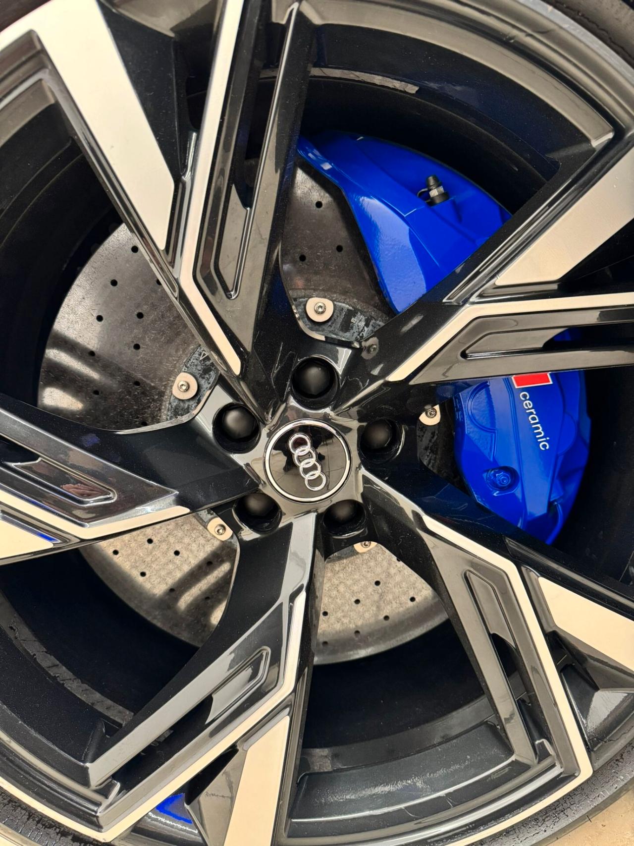 Audi A6 RS 6 Avant 4.0 TFSI V8 quattro tiptronic