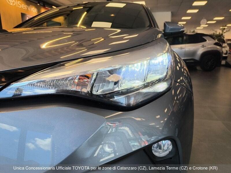 Toyota C-HR 1.8 Hybrid E-CVT Trend