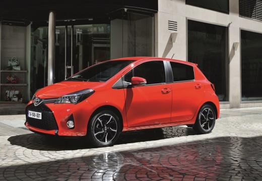 TOYOTA Yaris III 2015 - Yaris 5p 1.5h Active my16