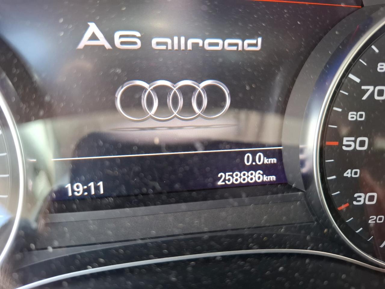 Audi A6 allroad 3.0 TDI 272 CV S tronic - SINISTRATA