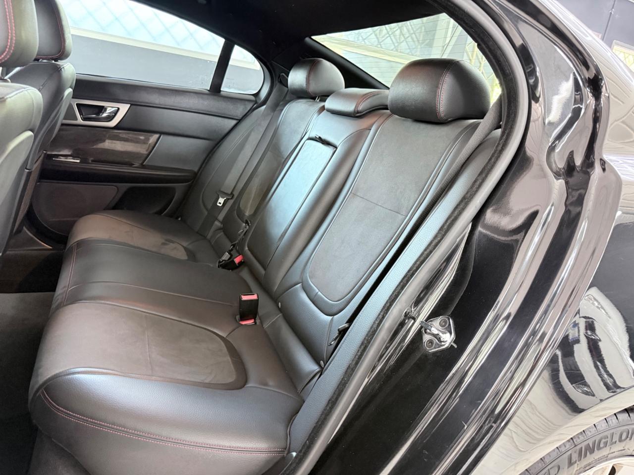 Jaguar XF 2.2 D 200 CV Portfolio