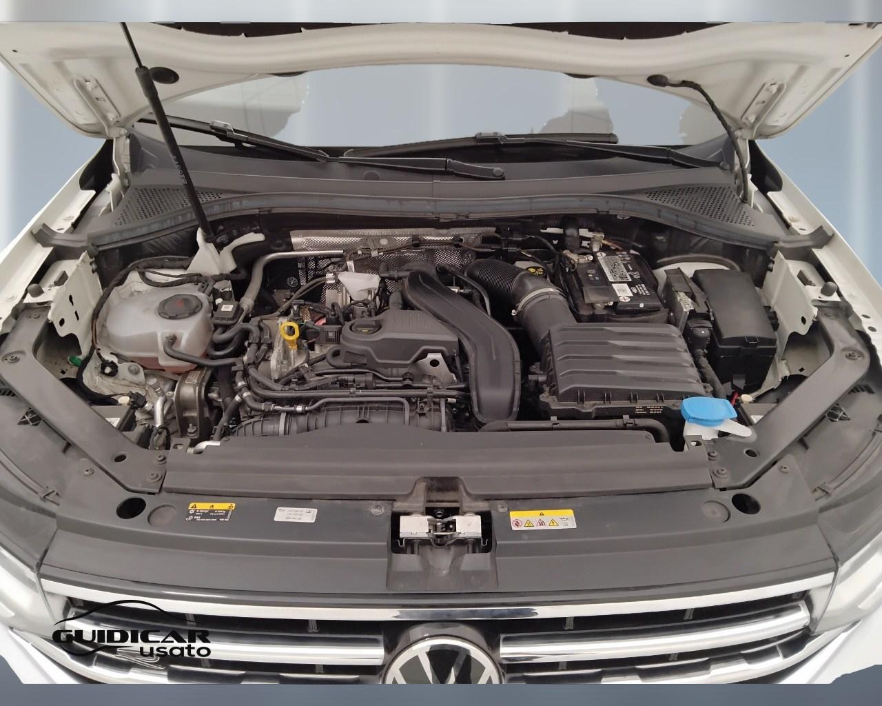 VOLKSWAGEN Tiguan II 2021 - Tiguan 1.5 tsi R-Line 150cv dsg