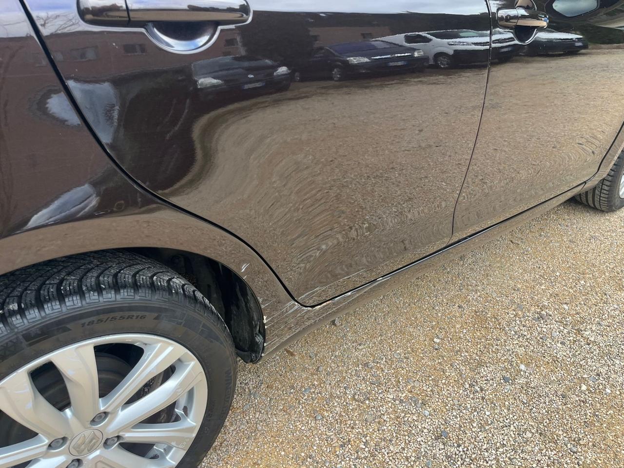 Suzuki Swift 1.2 Benzina - Neopatentati