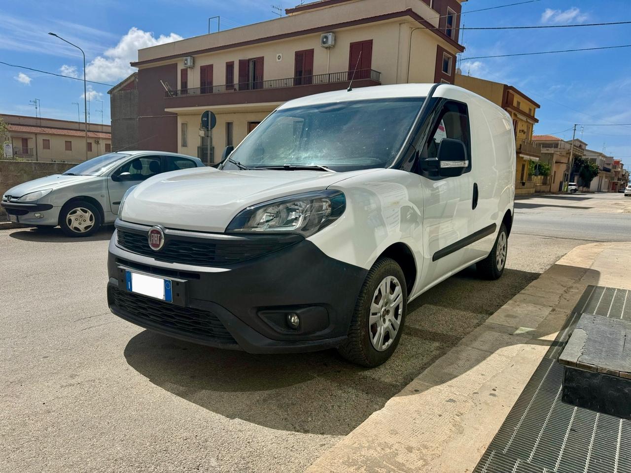 Fiat Doblo 1.3 Mtj 95cv N1 2 posti iva esposta 22 Anno 13/12/2019 Euro 6B Fatturabile