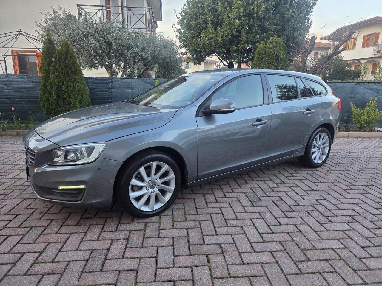 Volvo V60 D2 Summum