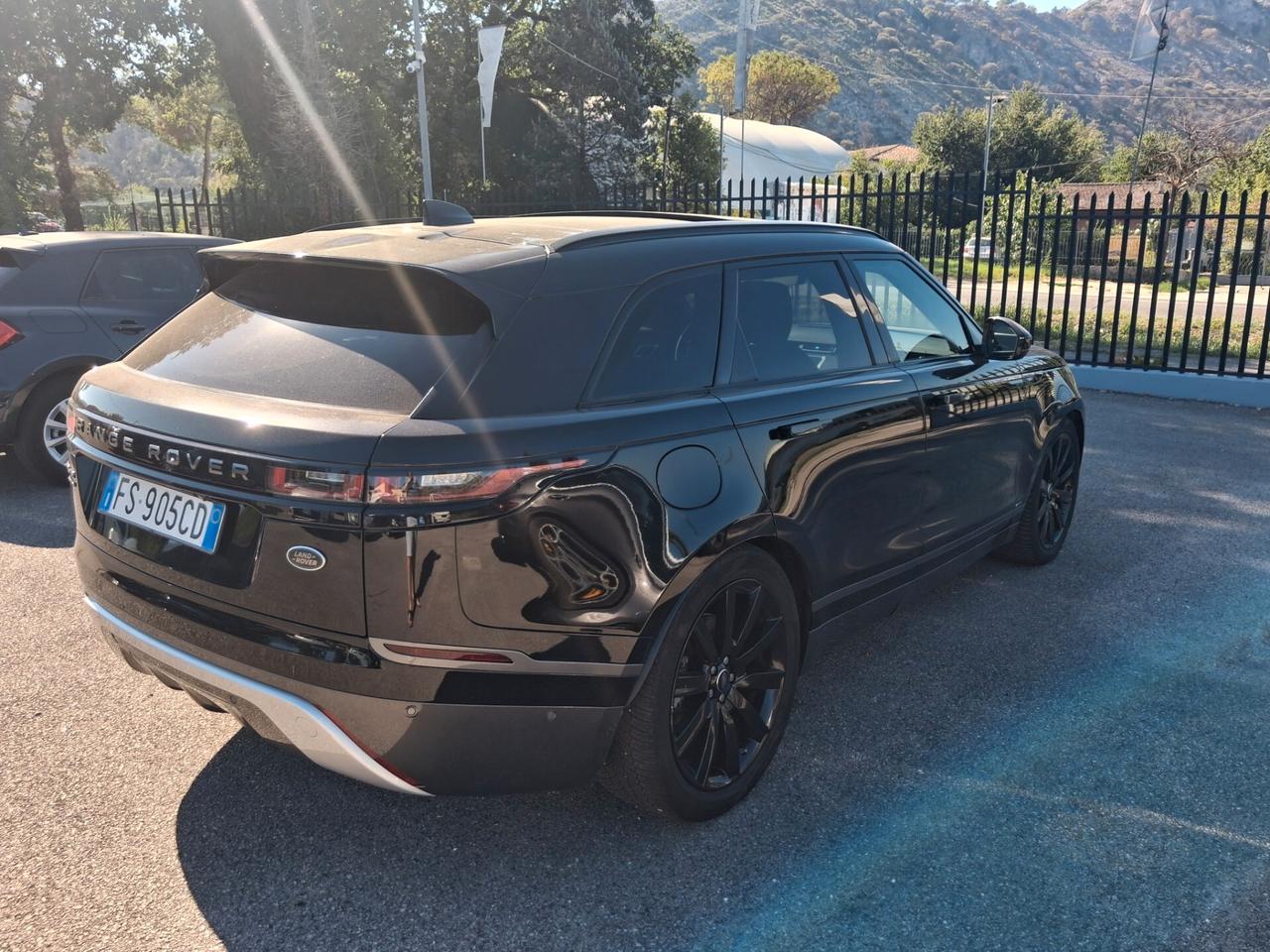 Land Rover Range Velar 2.0D I4 240 CV R-Dynamic
