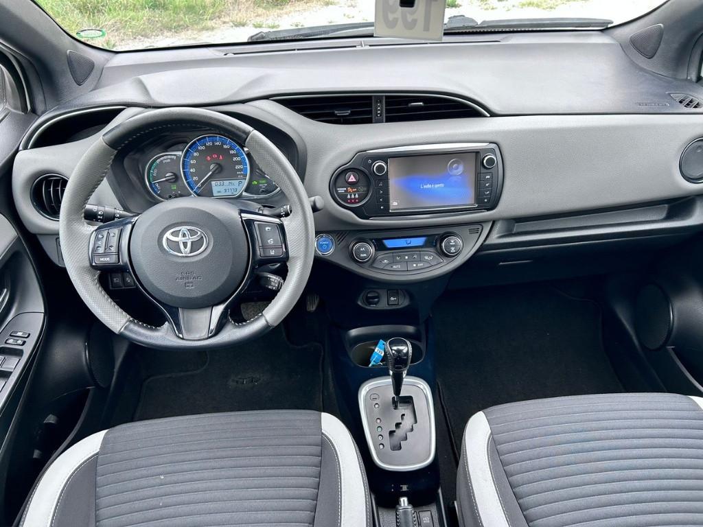 TOYOTA Yaris III 2015 - Yaris 5p 1.5h Style my16