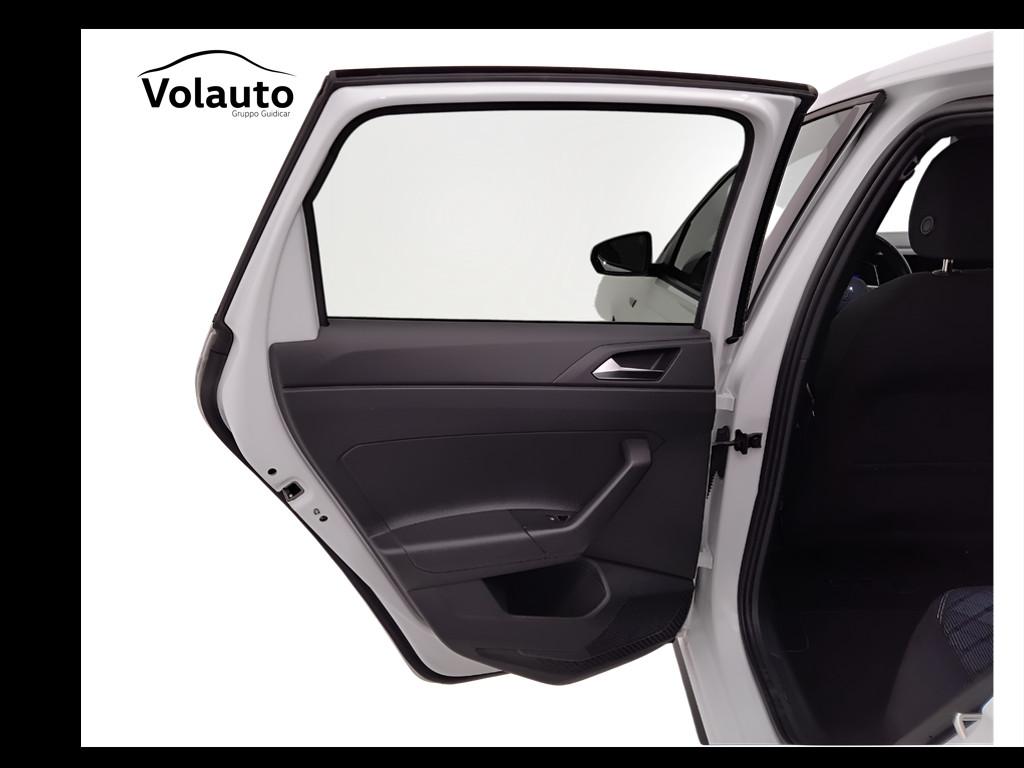 VOLKSWAGEN Polo VI 2022 - Polo 1.0 tsi R-Line 95cv