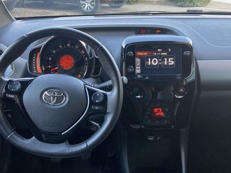 Toyota Aygo Aygo Connect 1.0 VVT-i 72 CV 5 porte x-play