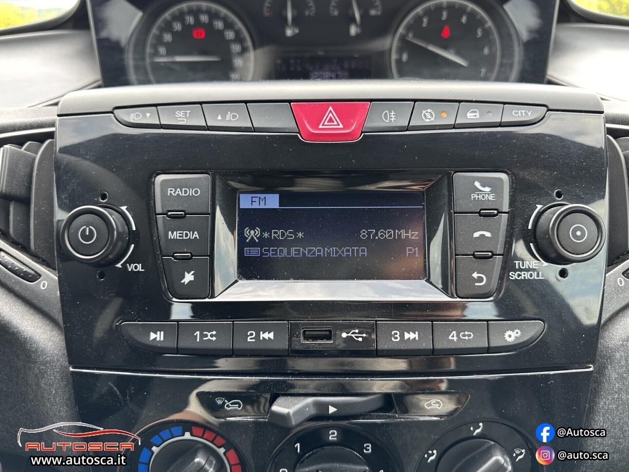 Lancia Ypsilon 1.0 FireFly 5 porte S&S Hybrid Ecochic Silver