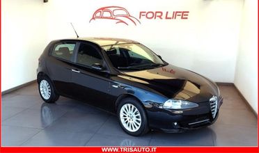 ALFA ROMEO 147 1.9 JTD Distinctive 5p