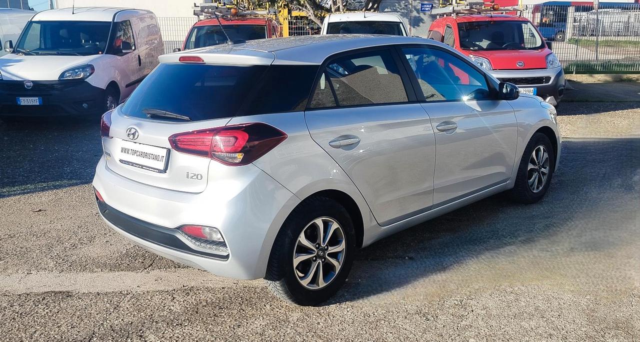 Hyundai i20 5 Porte i20 5p 1.2 mpi Connectline 75cv