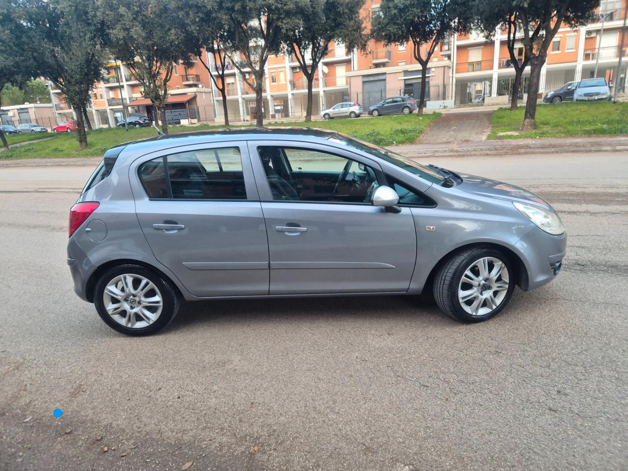 Opel Corsa 1.2 5 porte Enjoy anno 08