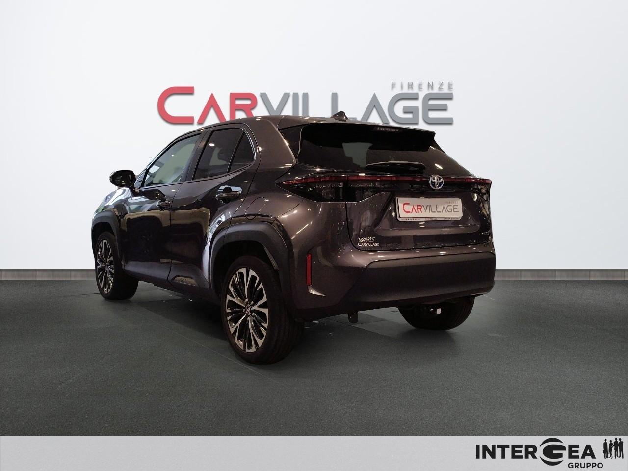 TOYOTA Yaris Cross 1.5h Lounge fwd 116cv e-cvt