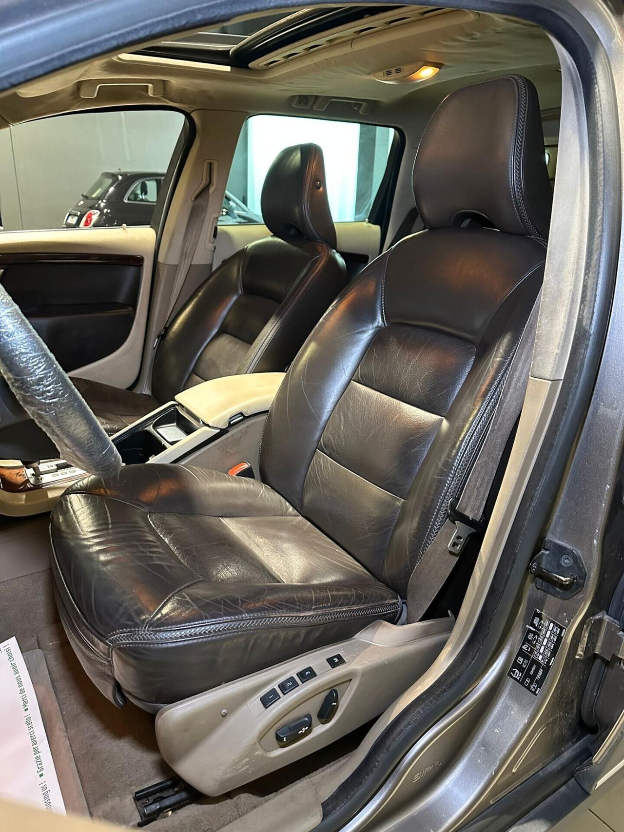 Volvo XC70 D5 AWD Summum