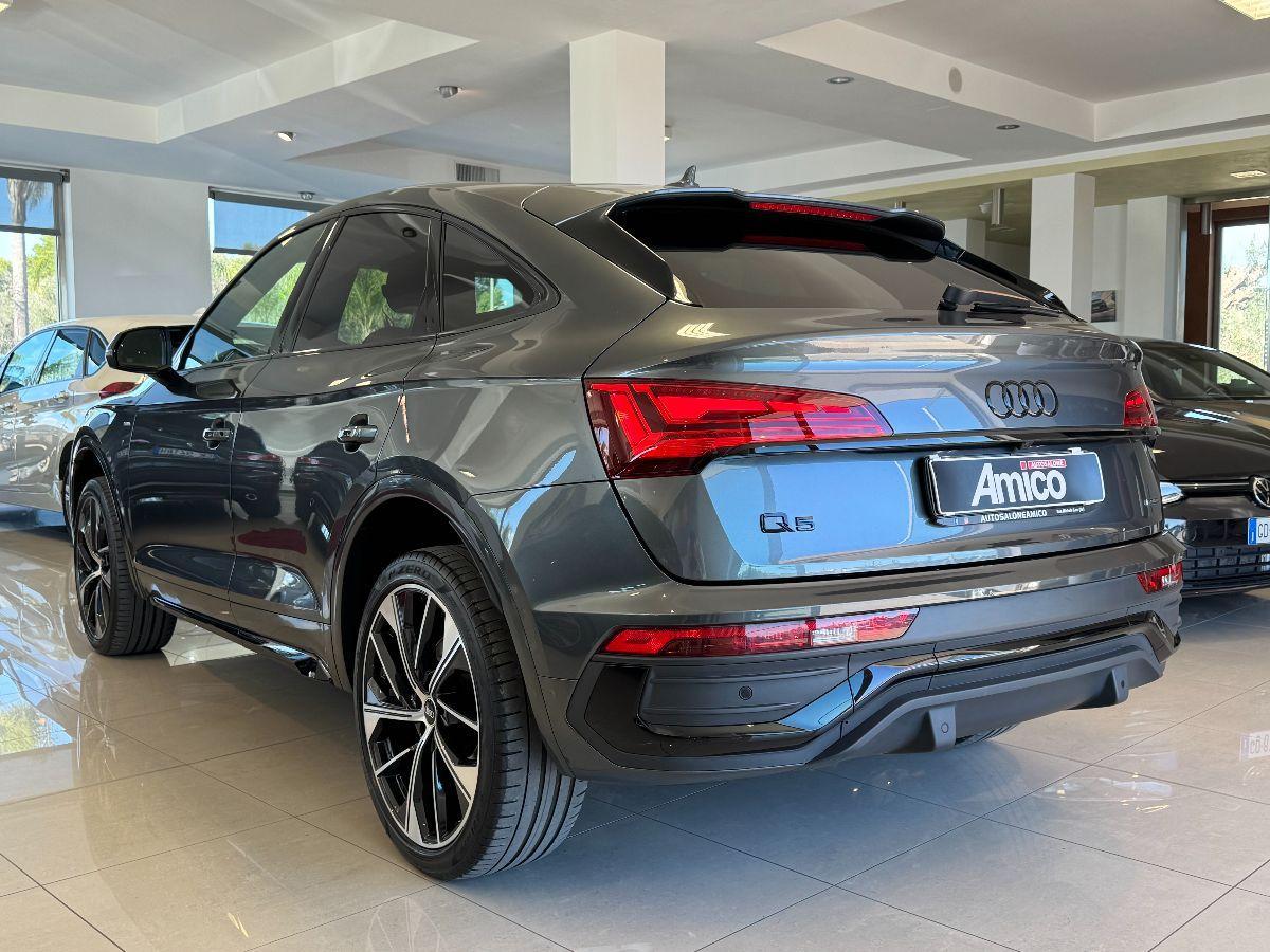 AUDI Q5 Sportback SPB 2.0 TDI quattro S-line Identity black